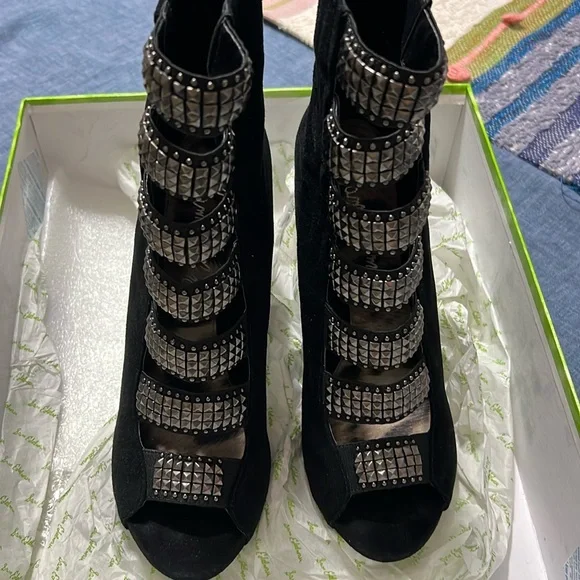 Sam Edelman Size 9.5 Torin Zippered Wedges - Picture 3 of 4